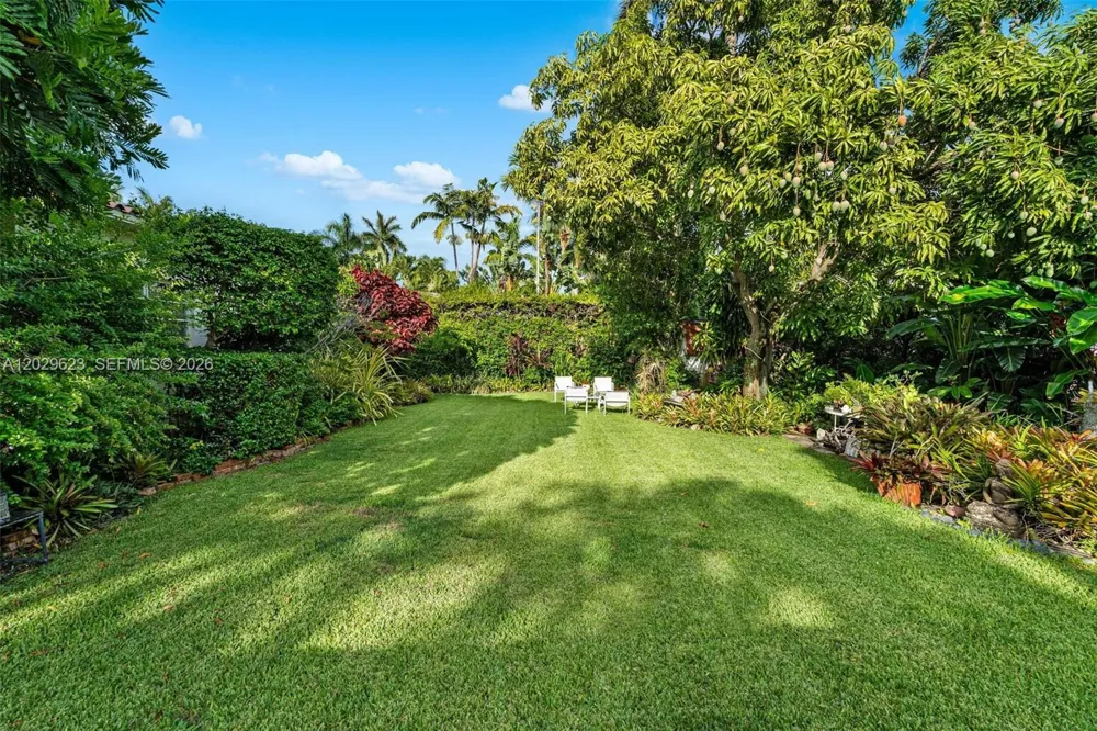 455 W Dilido Dr Miami Beach, FL 33139
