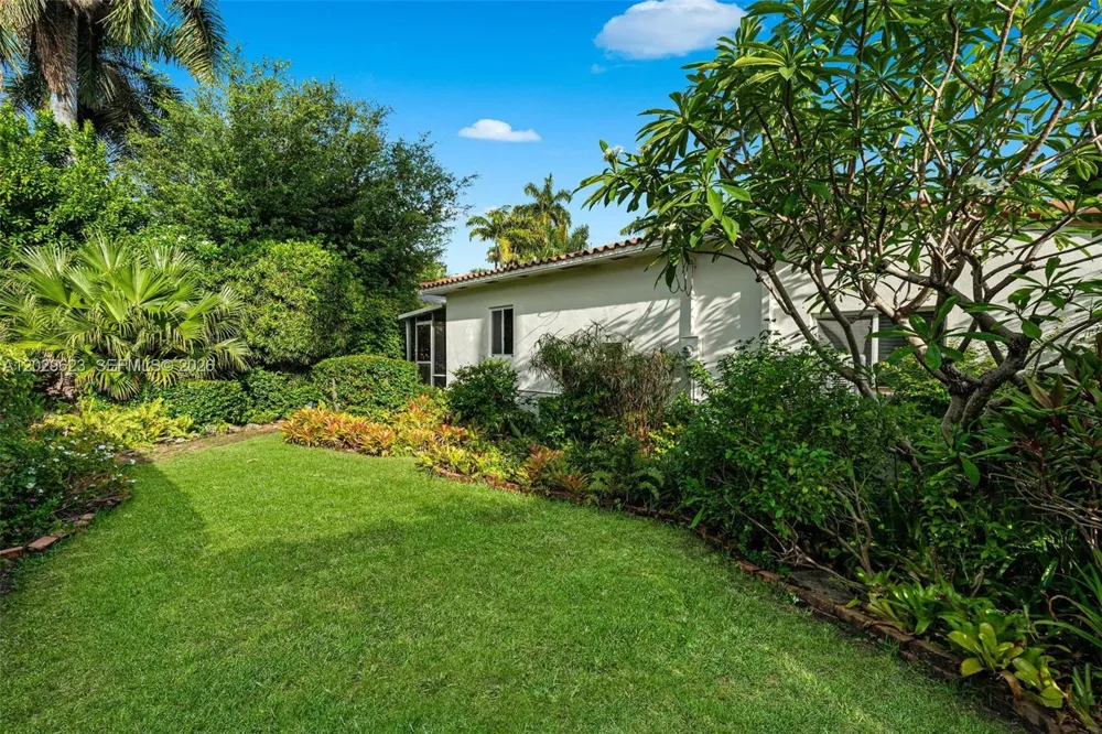 455 W Dilido Dr Miami Beach, FL 33139