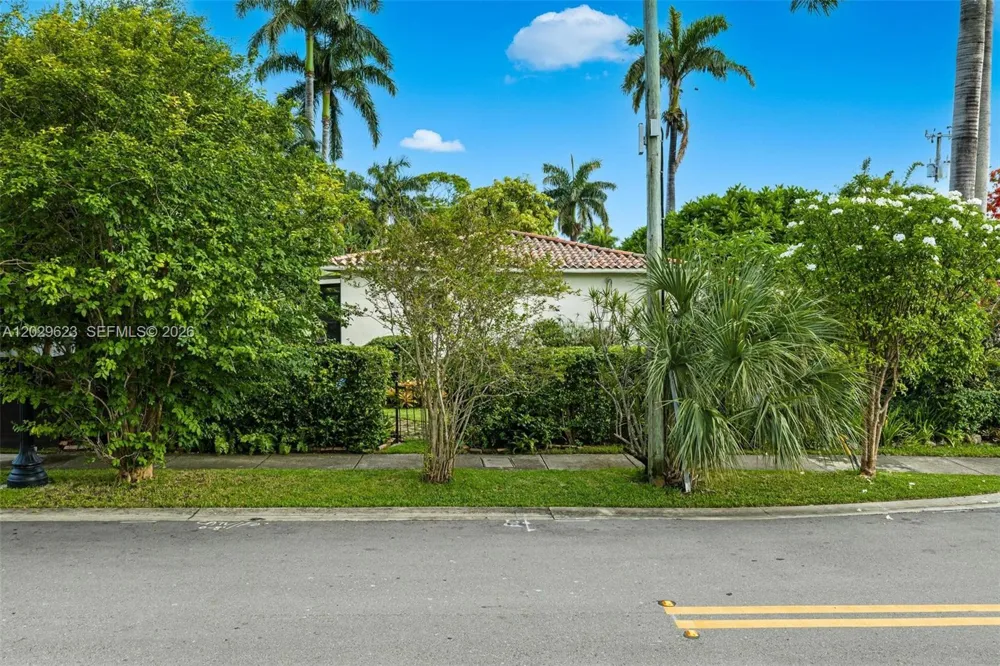 455 W Dilido Dr Miami Beach, FL 33139