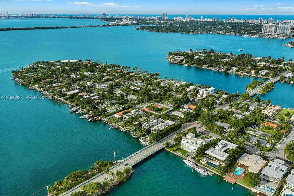 455 W Dilido Dr Miami Beach, FL 33139