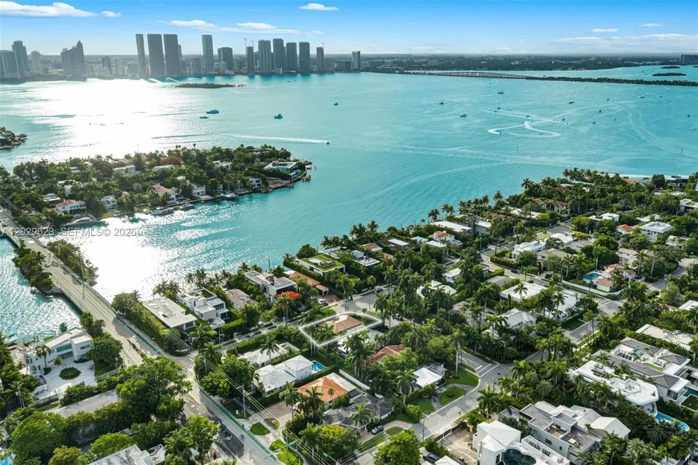 455 W Dilido Dr Miami Beach, FL 33139