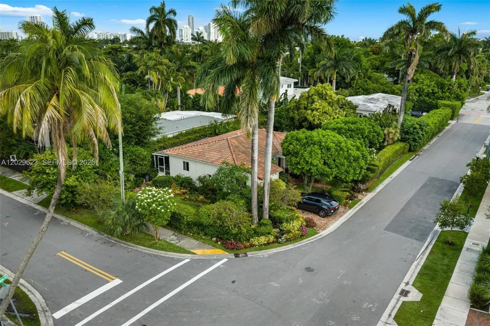 455 W Dilido Dr Miami Beach, FL 33139
