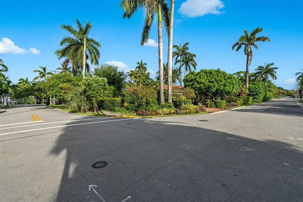455 W Dilido Dr Miami Beach, FL 33139