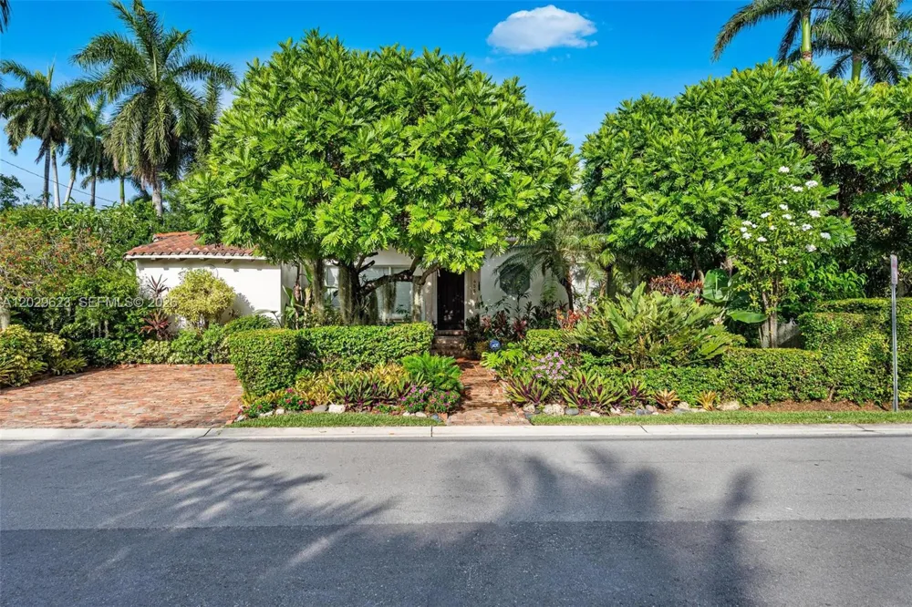 455 W Dilido Dr Miami Beach, FL 33139