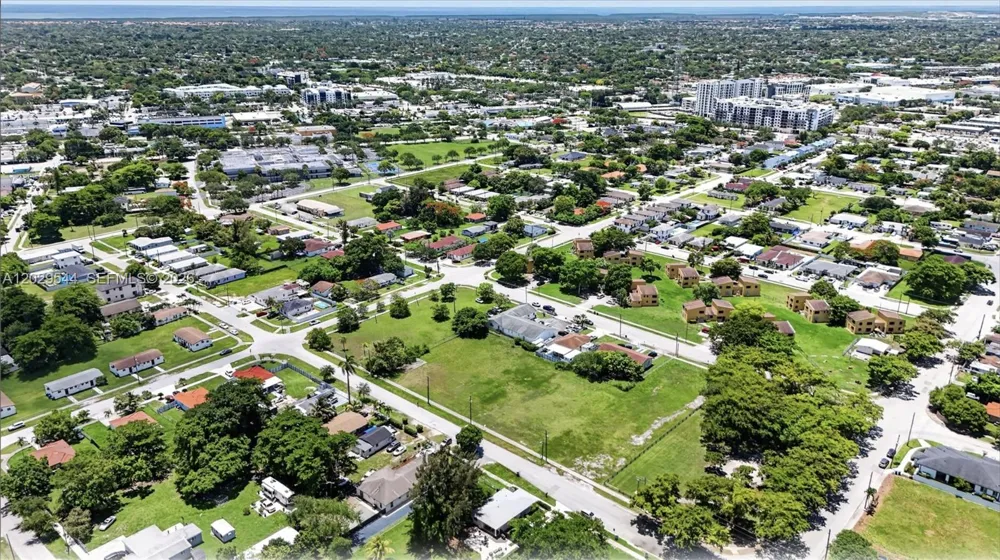 10330 SW 178th St Miami, FL 33157