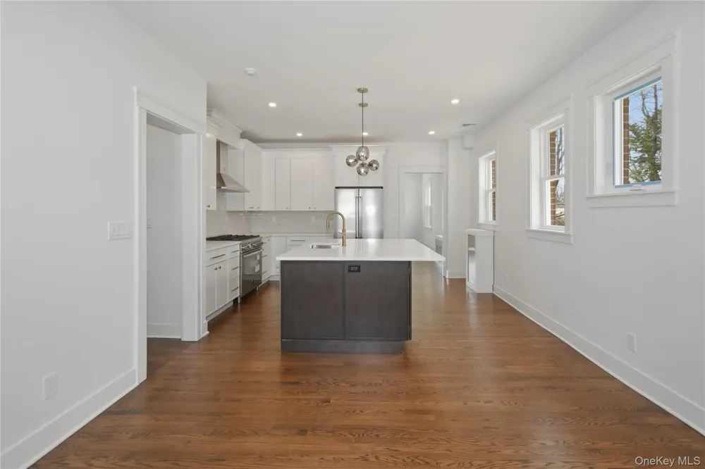 55 Stuyvesant Plaza Mount Vernon, NY 10552