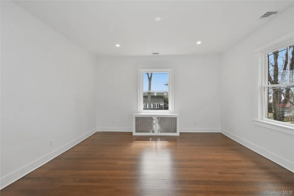 55 Stuyvesant Plaza Mount Vernon, NY 10552