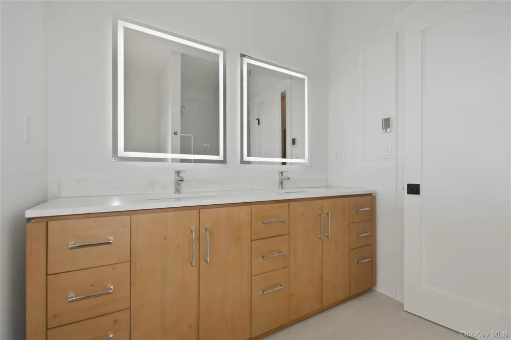 55 Stuyvesant Plaza Mount Vernon, NY 10552