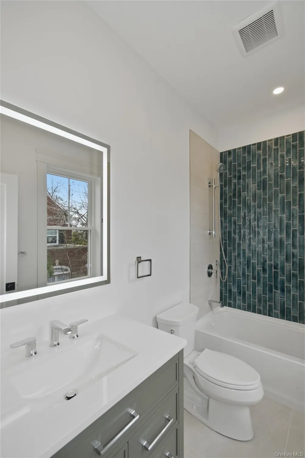 55 Stuyvesant Plaza Mount Vernon, NY 10552