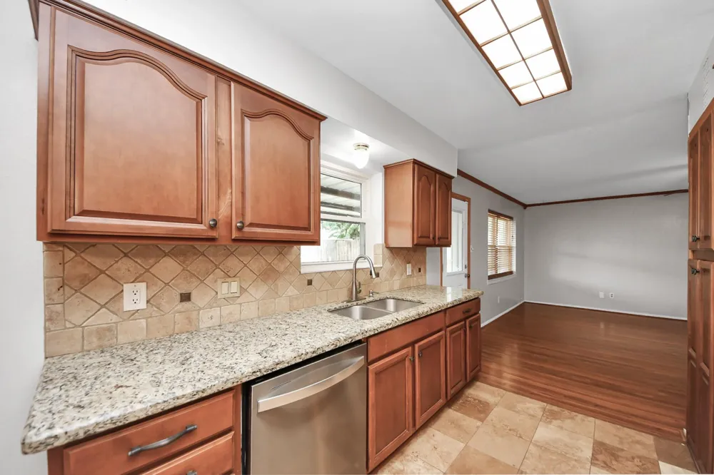 1110 E Brown Lane Deer Park, TX 77536