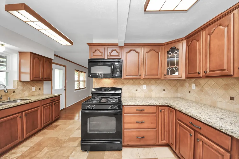 1110 E Brown Lane Deer Park, TX 77536