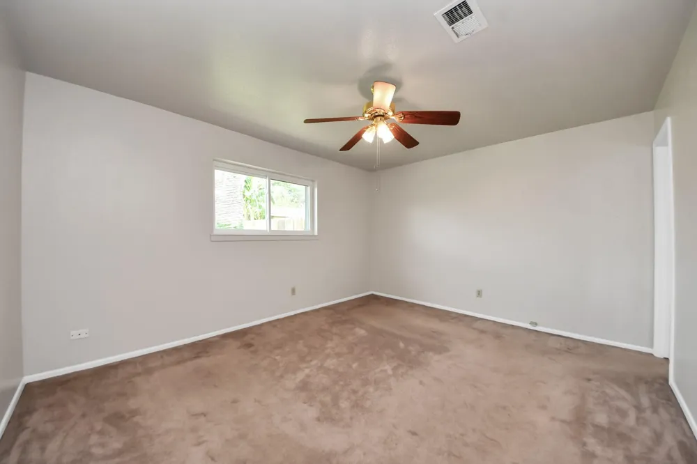 1110 E Brown Lane Deer Park, TX 77536