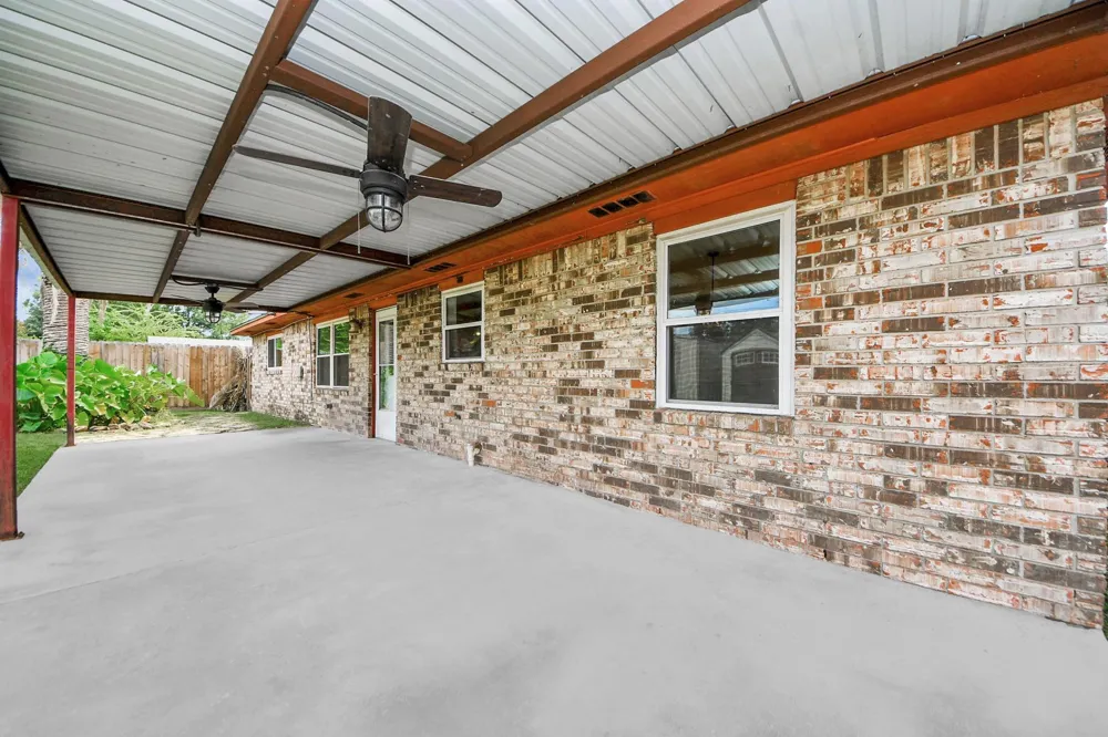 1110 E Brown Lane Deer Park, TX 77536