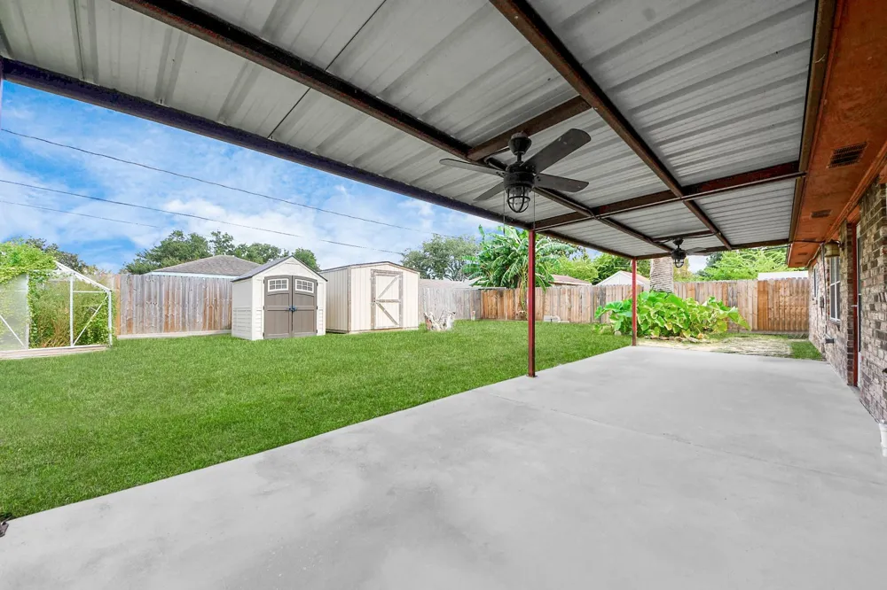 1110 E Brown Lane Deer Park, TX 77536