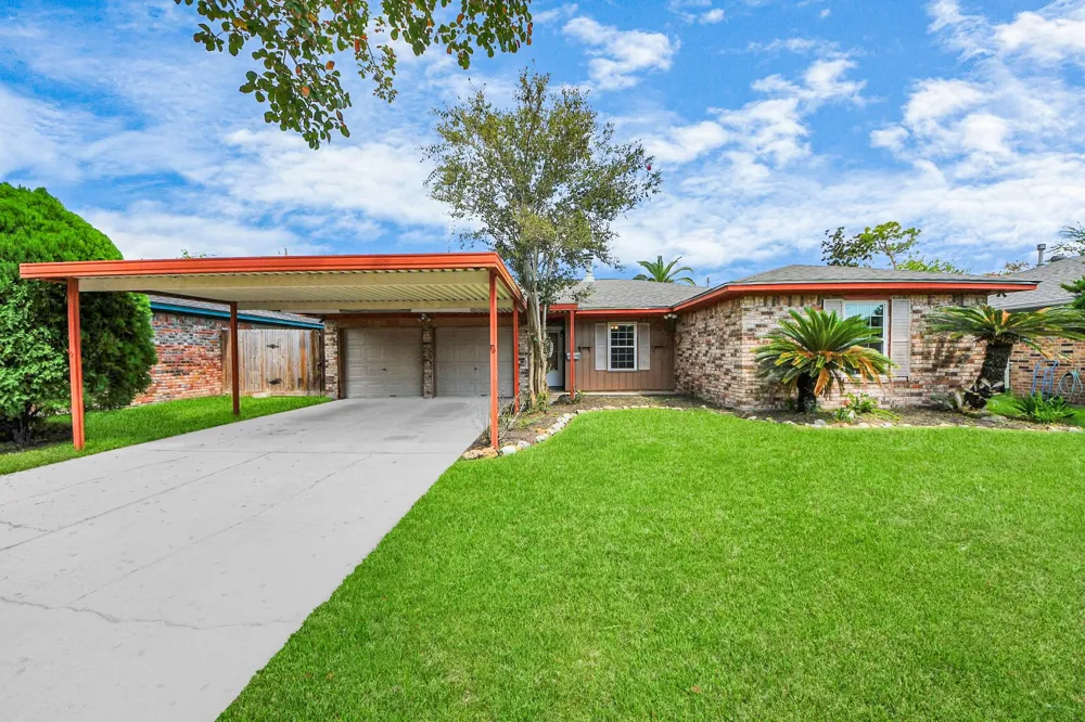 1110 E Brown Lane Deer Park, TX 77536