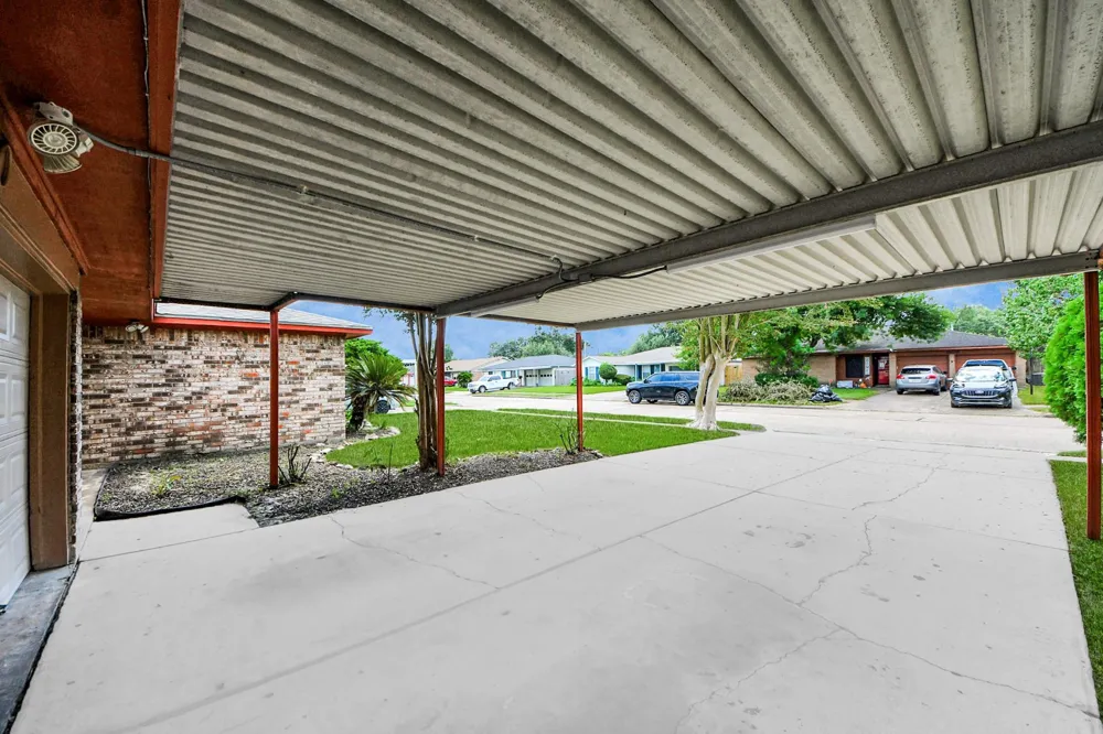 1110 E Brown Lane Deer Park, TX 77536