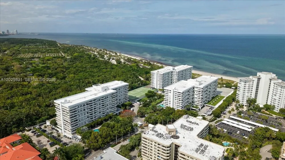 199 Ocean Lane Dr #911 Key Biscayne, FL 33149