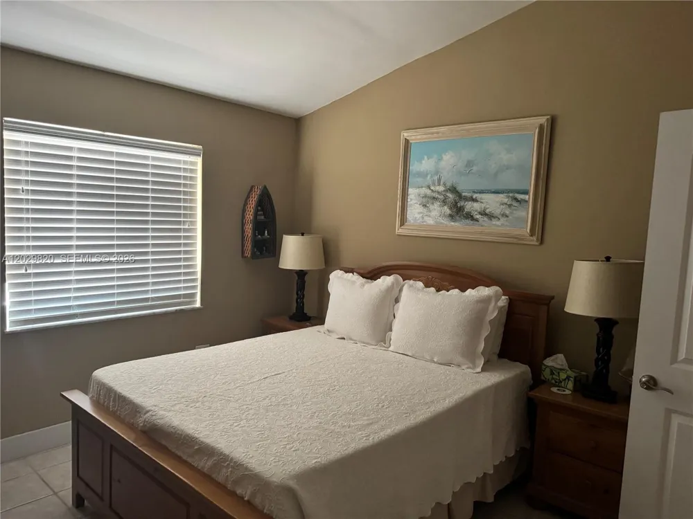 118 Cortez Dr #B Islamorada, FL 33036