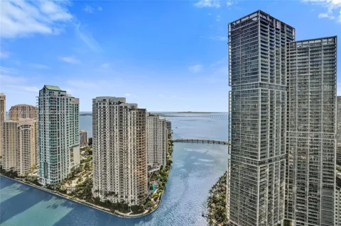 300 Biscayne Boulevard Way #3304C