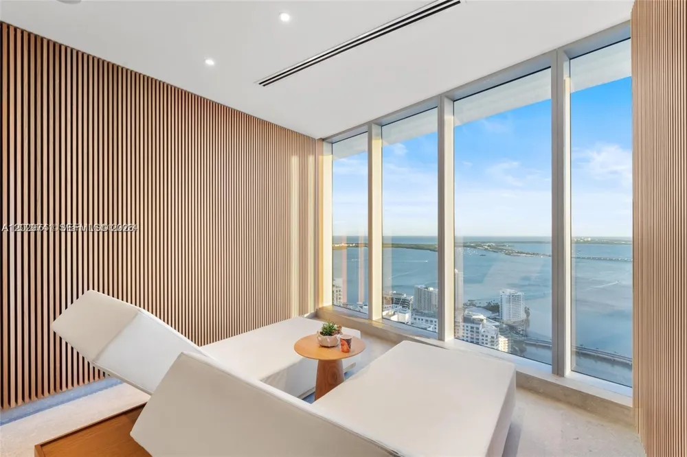 300 Biscayne Boulevard Way #3304C Miami, FL 33131