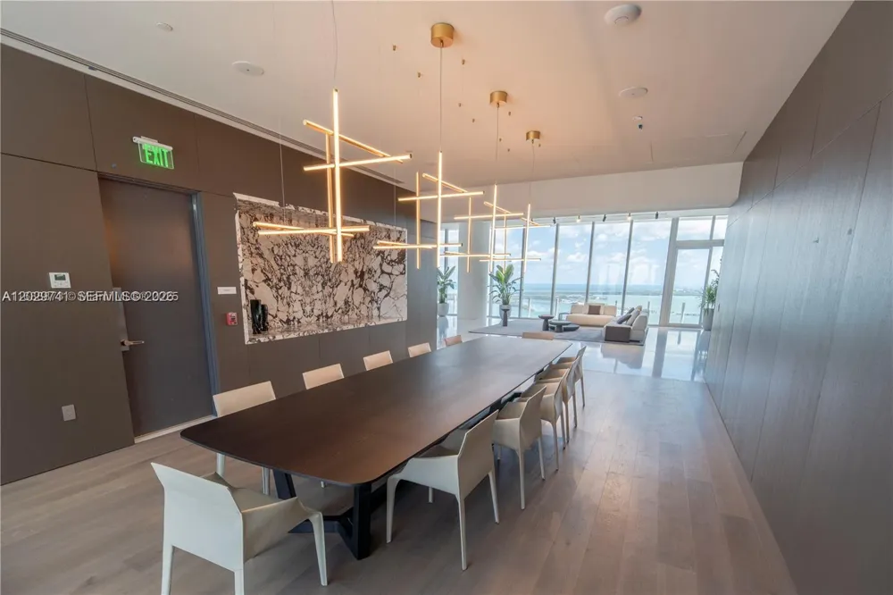 300 Biscayne Boulevard Way #3304C Miami, FL 33131