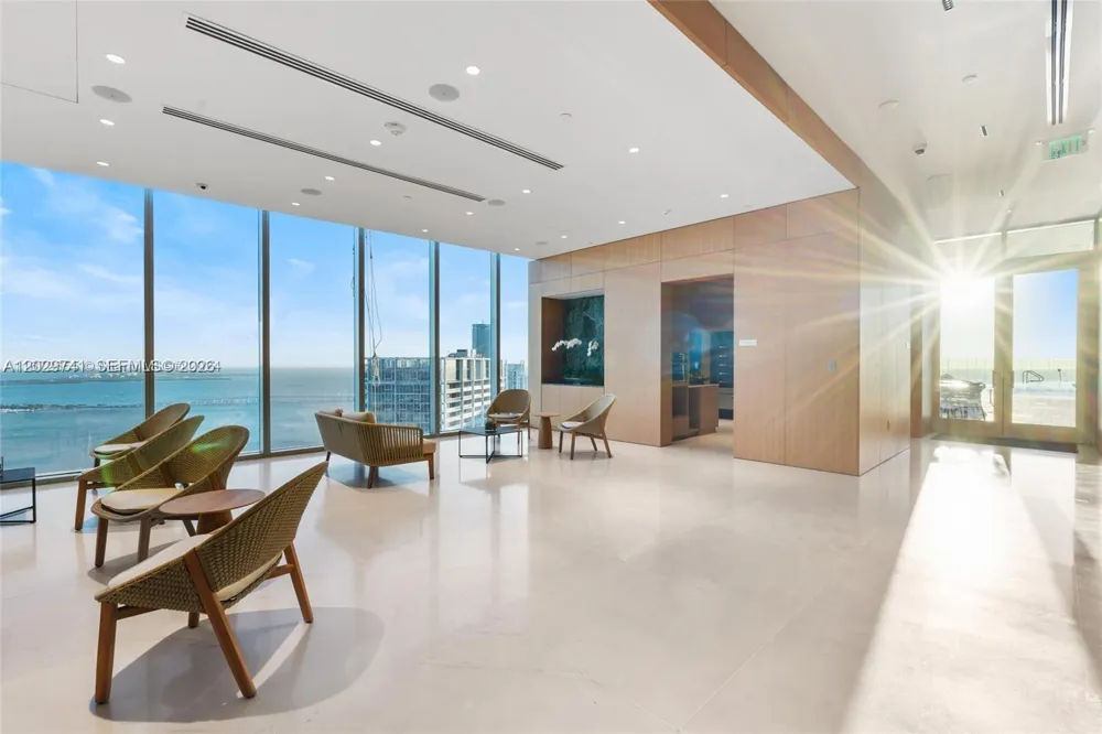 300 Biscayne Boulevard Way #3304C Miami, FL 33131