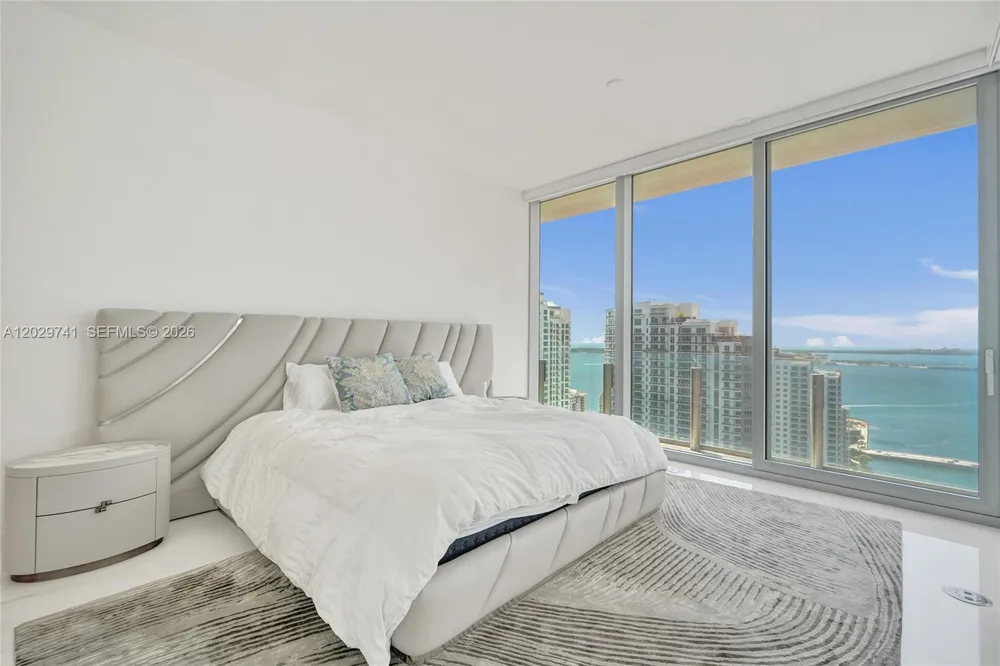 300 Biscayne Boulevard Way #3304C Miami, FL 33131
