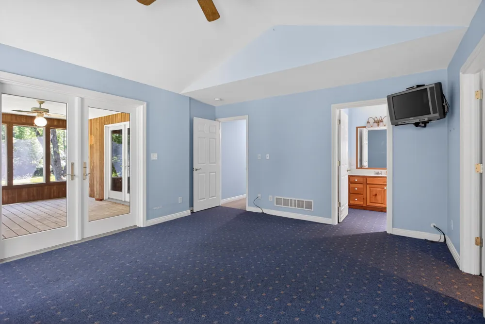 7655 Riverside Road Brooklyn, MI 49230