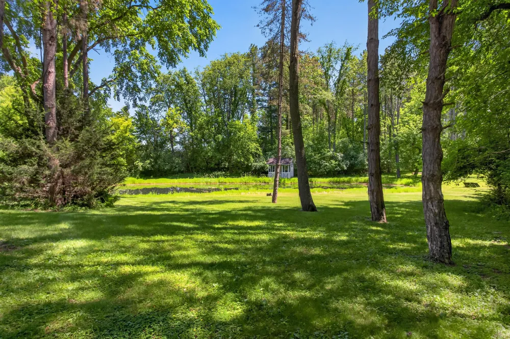 7655 Riverside Road Brooklyn, MI 49230