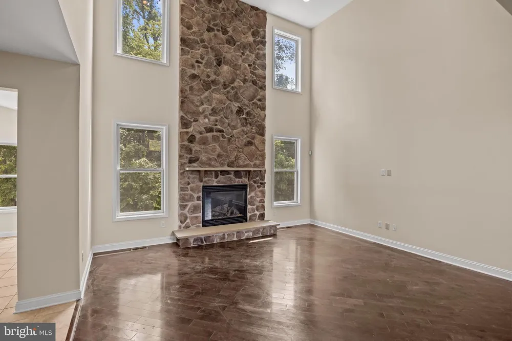 209 PEONY LANE Sewell, NJ 08080