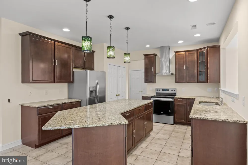 209 PEONY LANE Sewell, NJ 08080