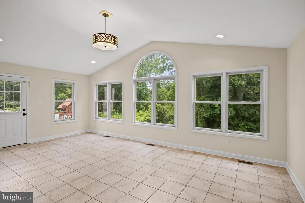 209 PEONY LANE Sewell, NJ 08080