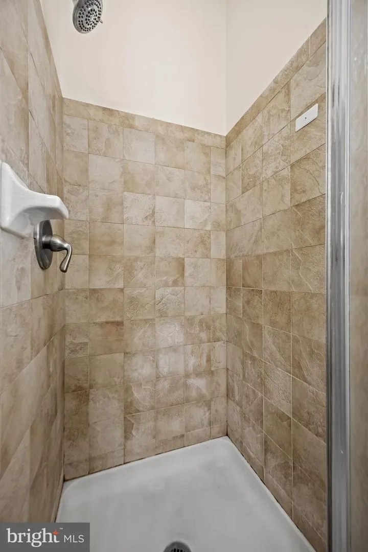 209 PEONY LANE Sewell, NJ 08080