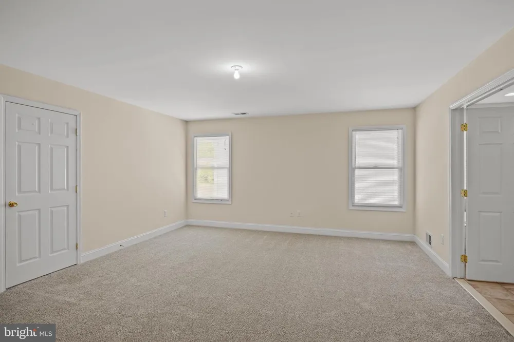 209 PEONY LANE Sewell, NJ 08080