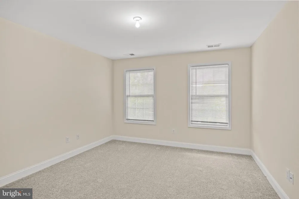 209 PEONY LANE Sewell, NJ 08080