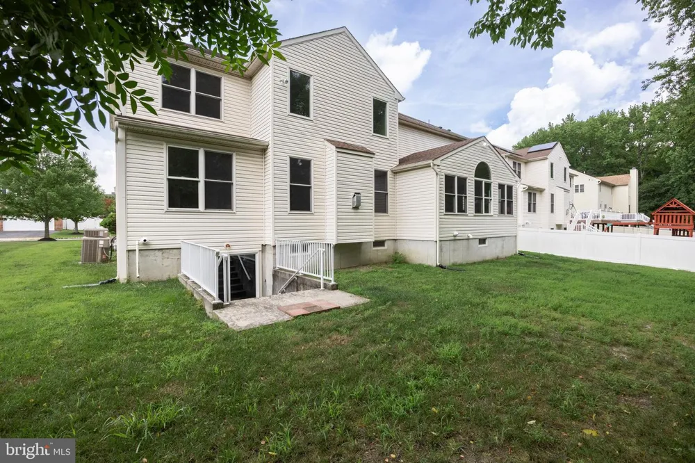 209 PEONY LANE Sewell, NJ 08080