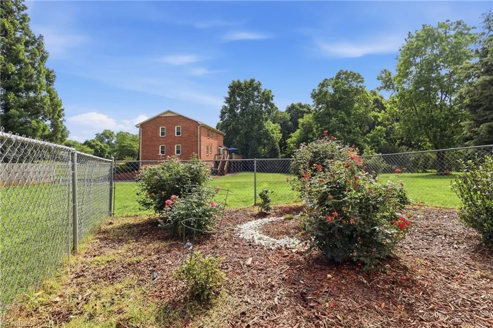 6905 Crandall Court Clemmons, NC 27012