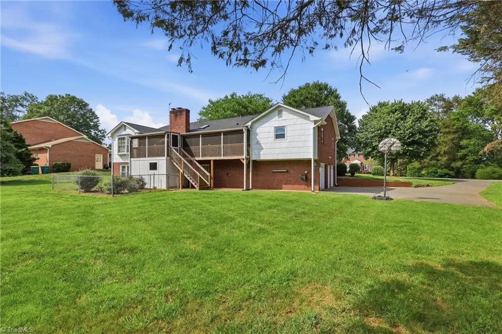 6905 Crandall Court Clemmons, NC 27012