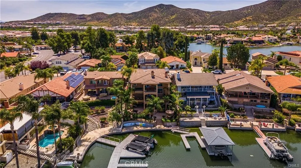 30295 Little Harbor Drive Canyon Lake, CA 92587
