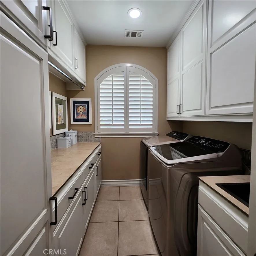 30295 Little Harbor Drive Canyon Lake, CA 92587