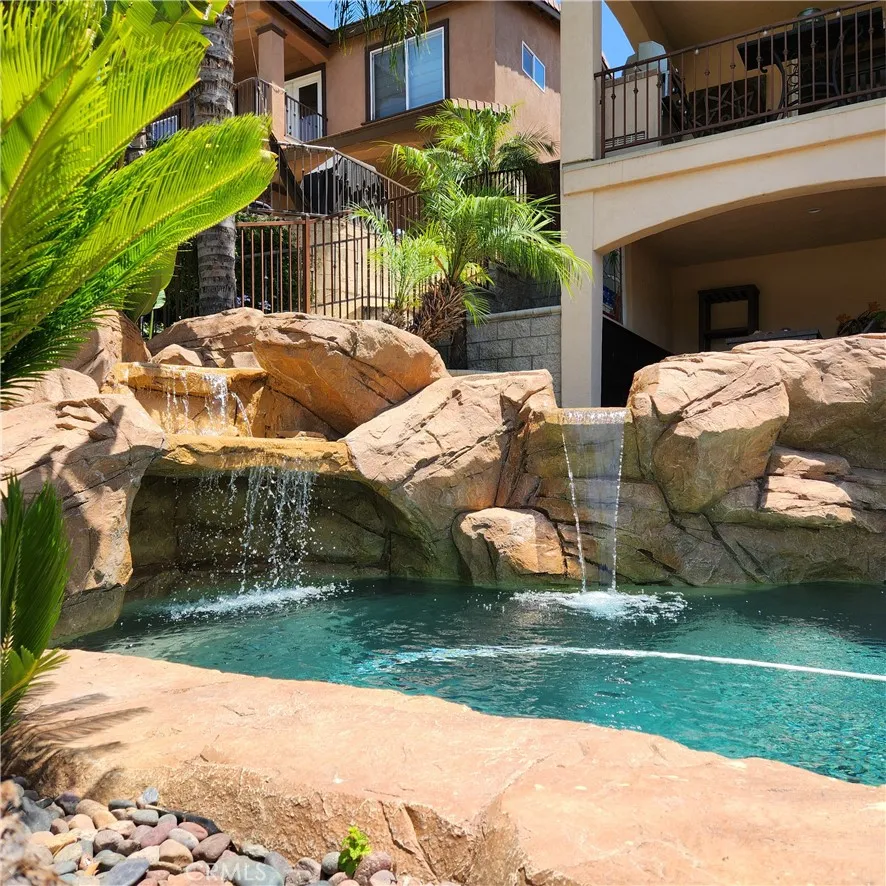 30295 Little Harbor Drive Canyon Lake, CA 92587