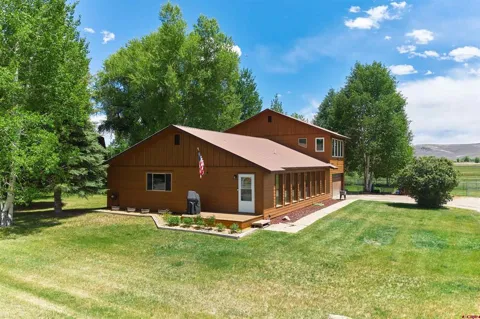 404 Fairway Lane