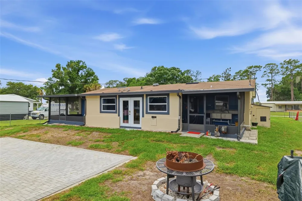 421 WATERVIEW DRIVE Polk City, FL 33868