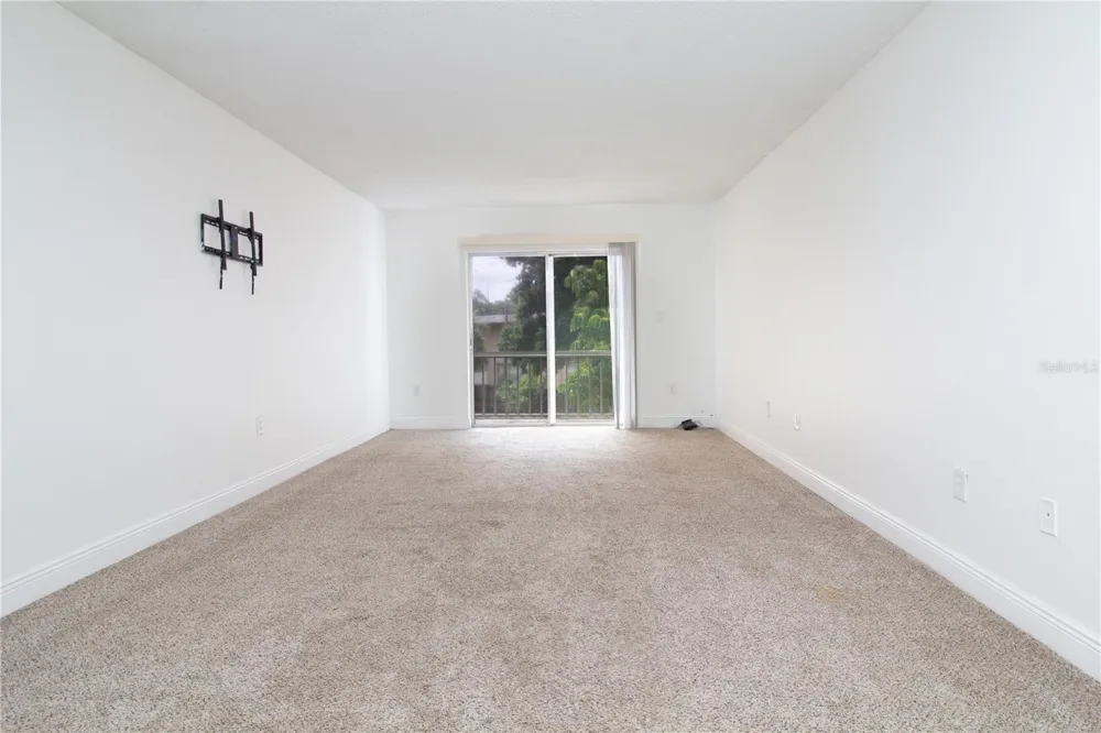 389 S MCMULLEN BOOTH ROAD #12 Clearwater, FL 33759