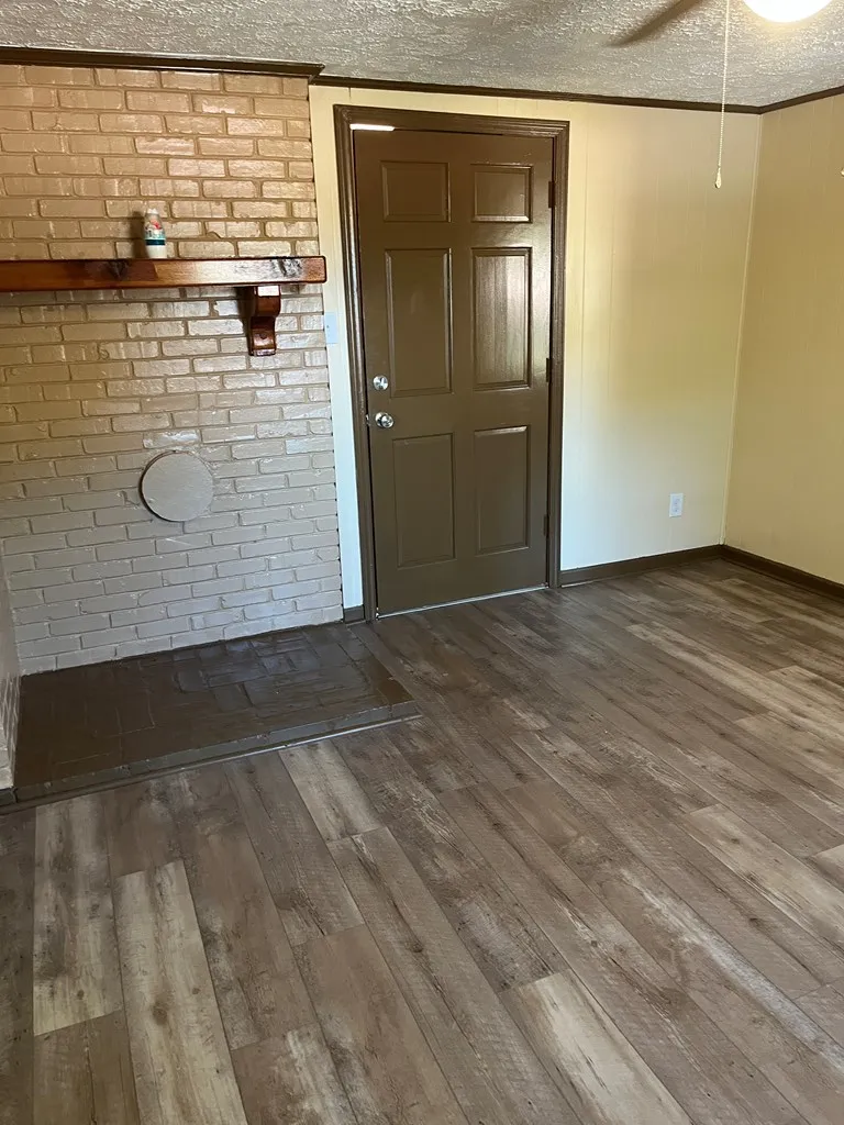 300 Hunt Circle Manchester, GA 31816