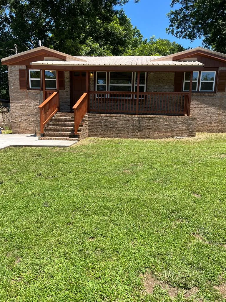 300 Hunt Circle Manchester, GA 31816