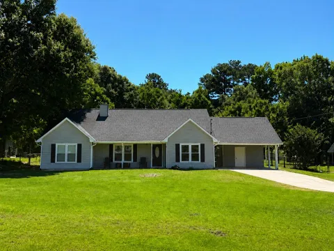 267 Lee Road 0437