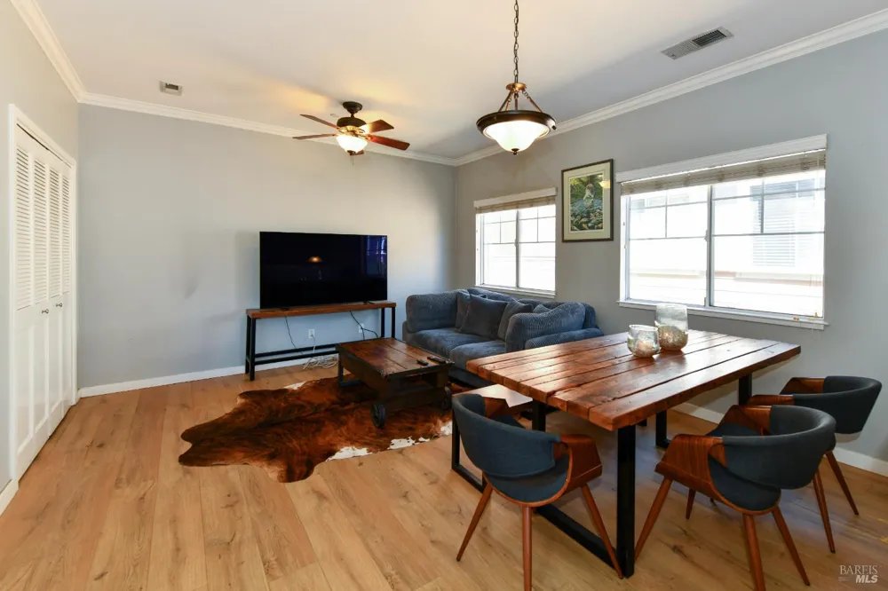 127 Valley Oak Drive Napa, CA 94558