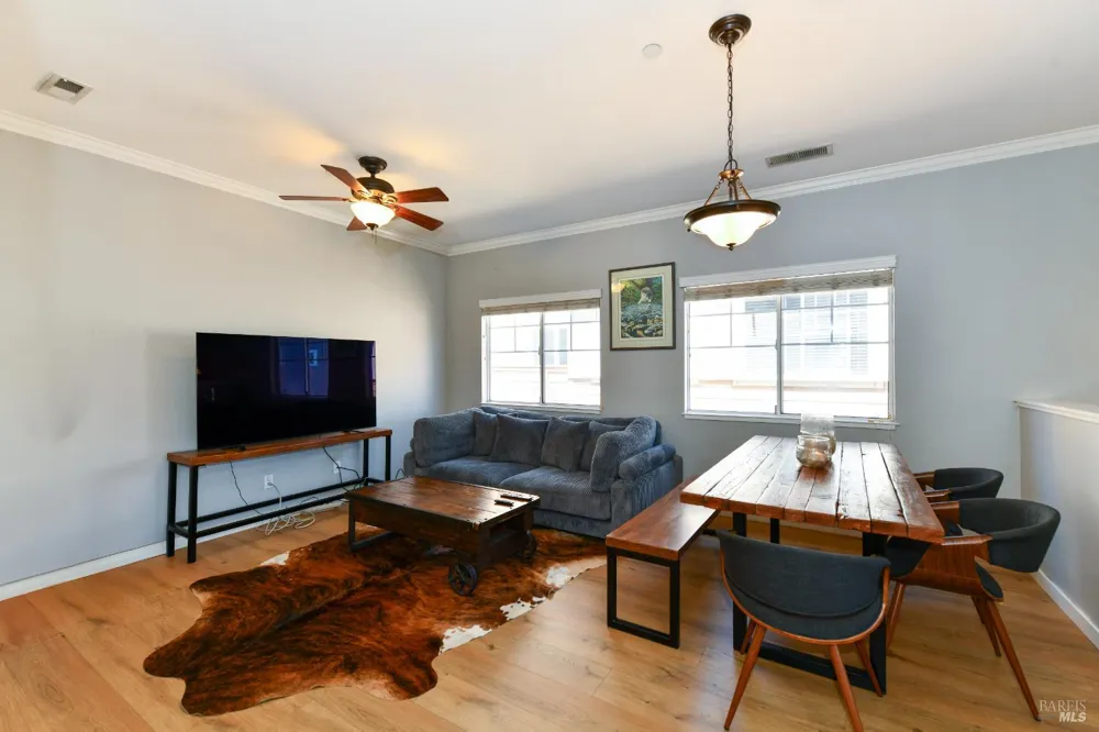 127 Valley Oak Drive Napa, CA 94558