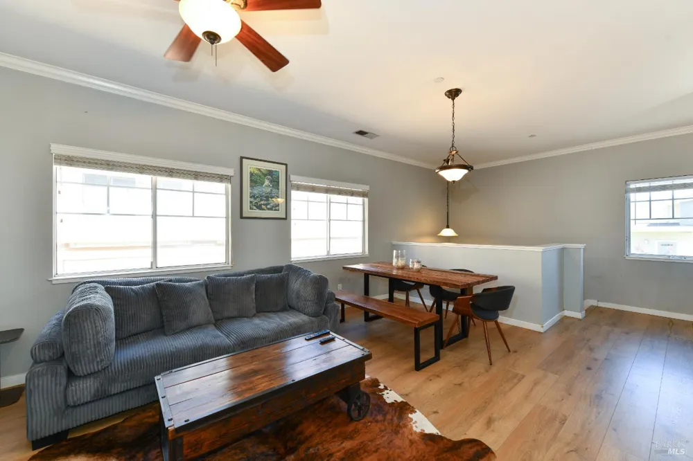 127 Valley Oak Drive Napa, CA 94558